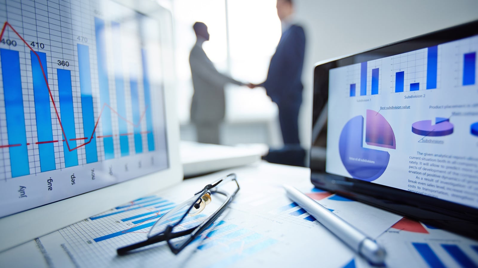 Data-Visualization_Banking-Financial-Services_Portfolio-Performance-Assessment