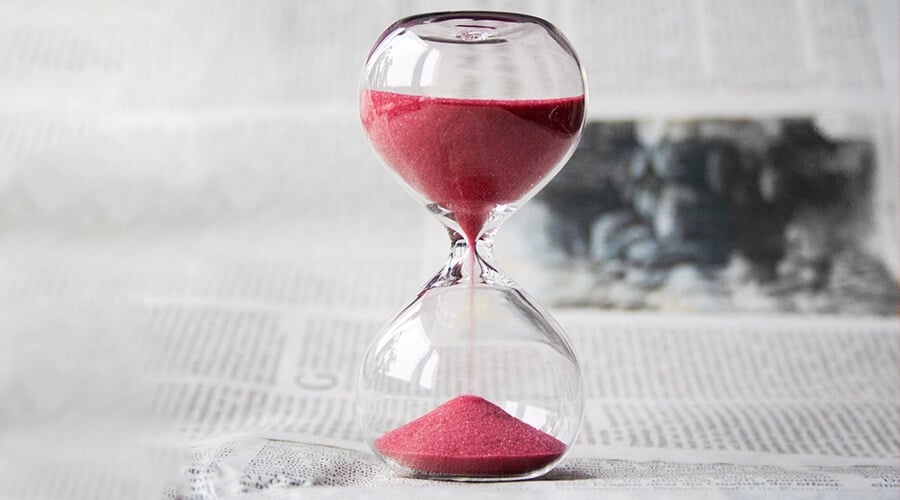 glass-hourglass-hours-39396